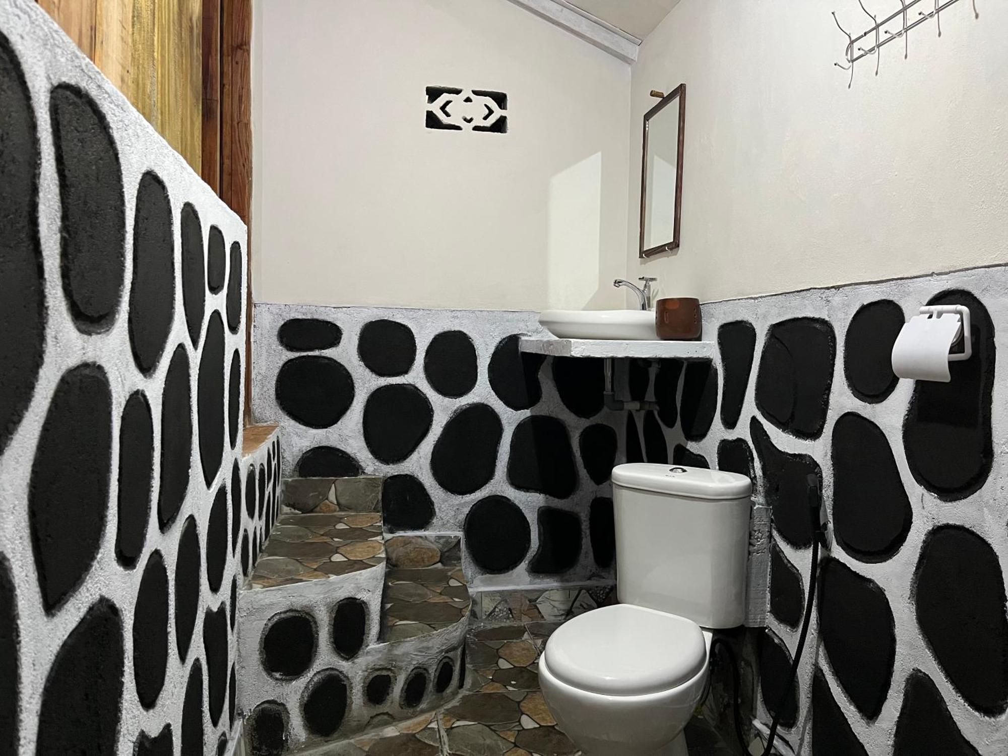 Syaqila Homestay Lombok Tetebatu Extérieur photo